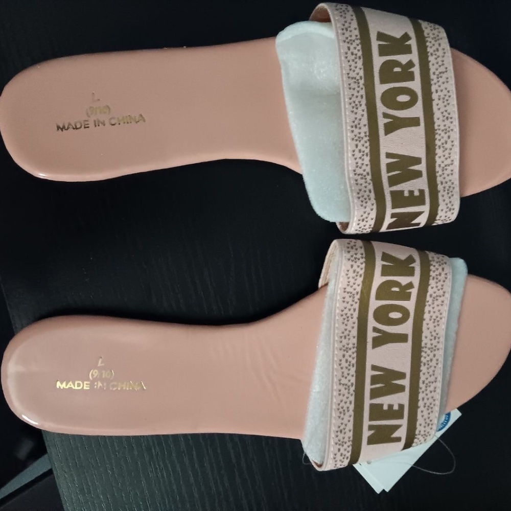 Activ Pro slides sandals. Rose colored, stretchy and comfy.